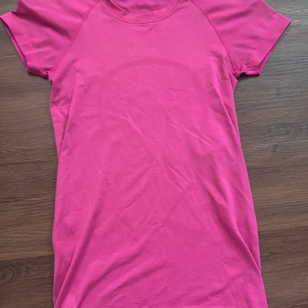 Lululemon Swiftly Tech